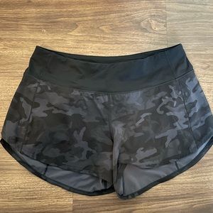 Black camo lululemon shorts